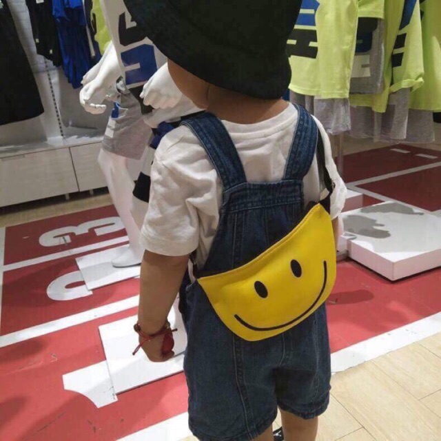 Túi đeo mặt cười cá tính