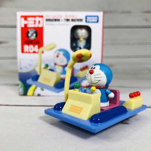 Tomica Doraemon - cỗ máy thời gian