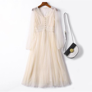 Đầm Ulzzang đính nút bọc
