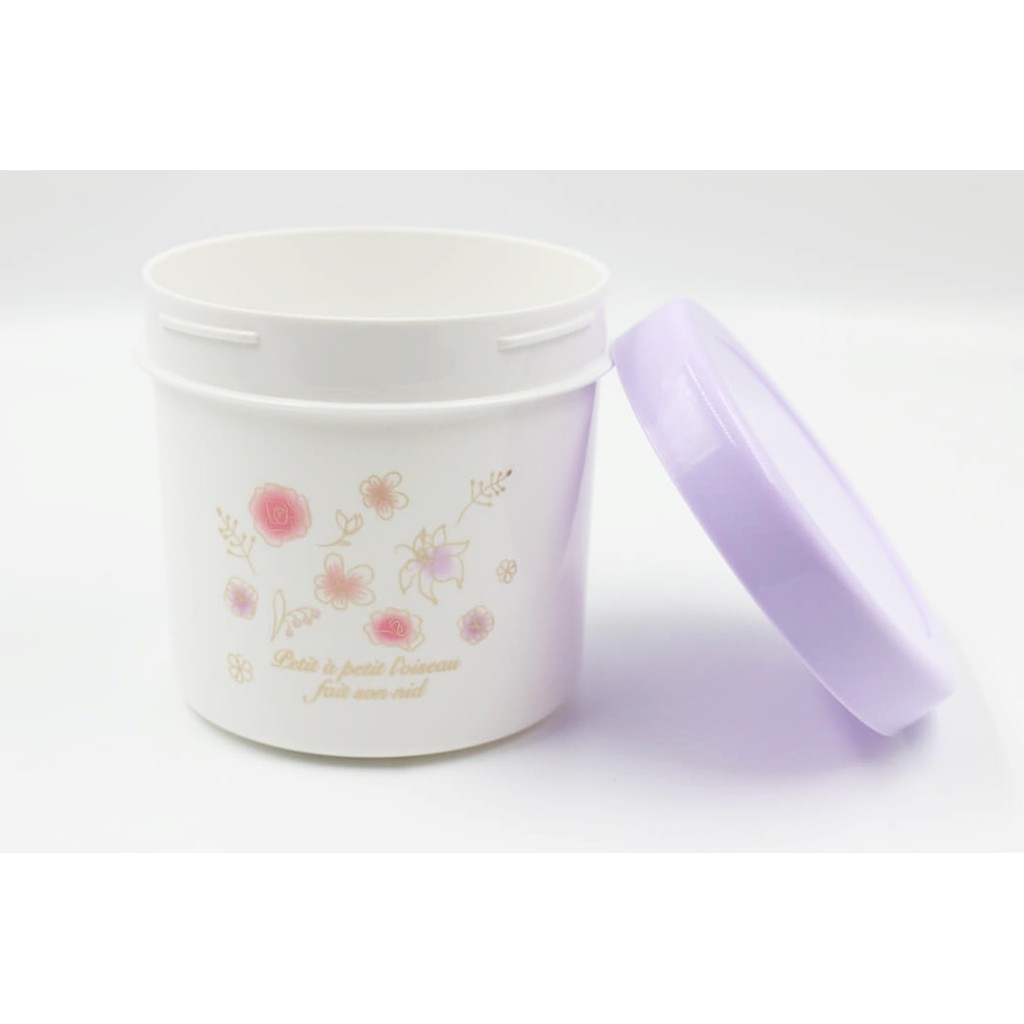 Hộp nhựa nắp vặn mẫu hoa 650ml Hàng Nhật