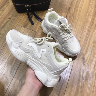 Giày sneaker độn đế ( fullbox)