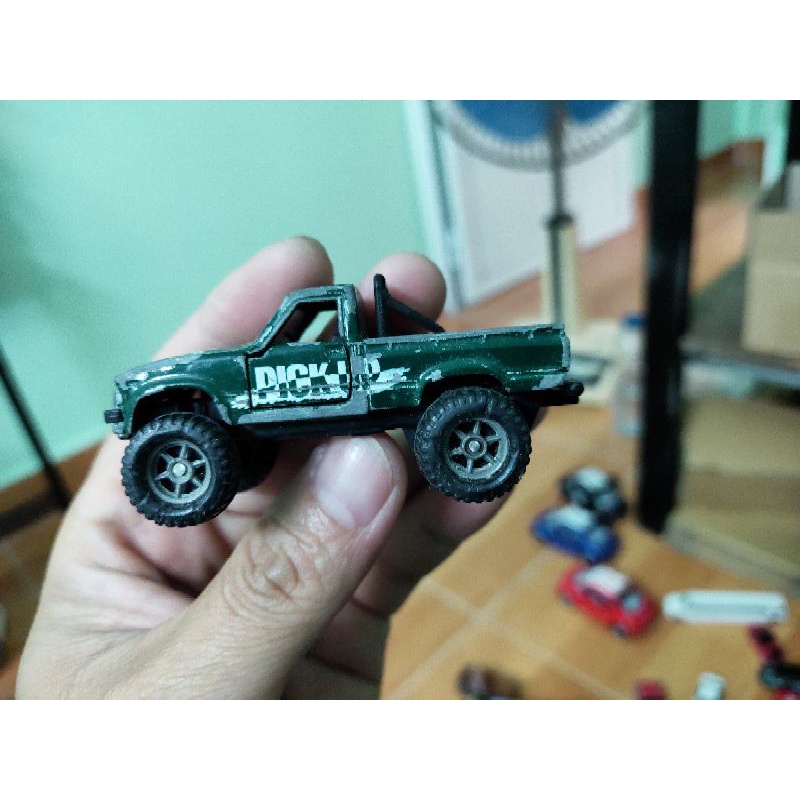 Tổng hợp những chiếc xe mô hình tomica toyota hilux