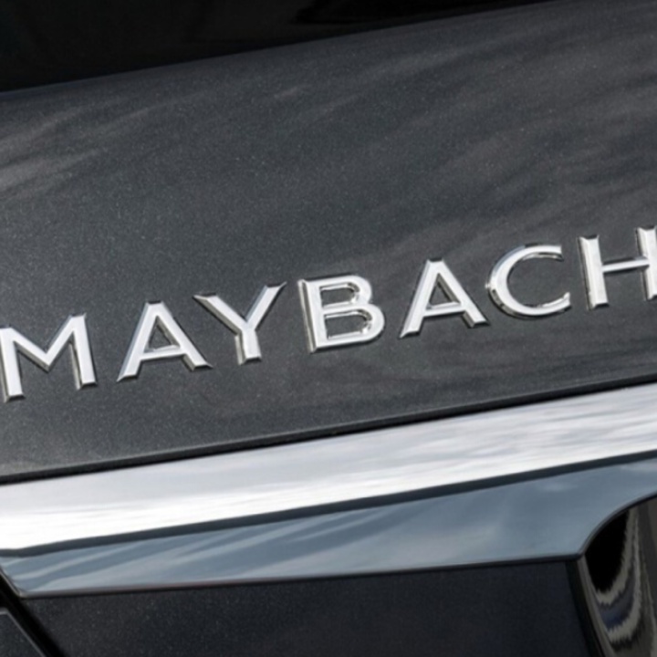 Decal tem chữ dán Maybach dán trang trí xe ô tô G80709, chất liệu nhựa ABS cao cấp