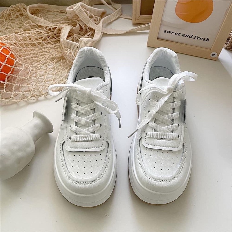 Giầy thể thao trắng có chữ đế bánh mì thời trang Nahada Shop