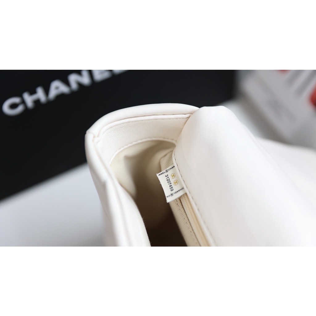 C>N C19 hàng  spsl loại đẹp fullbox nam châm,nguyên seal lót kèm code