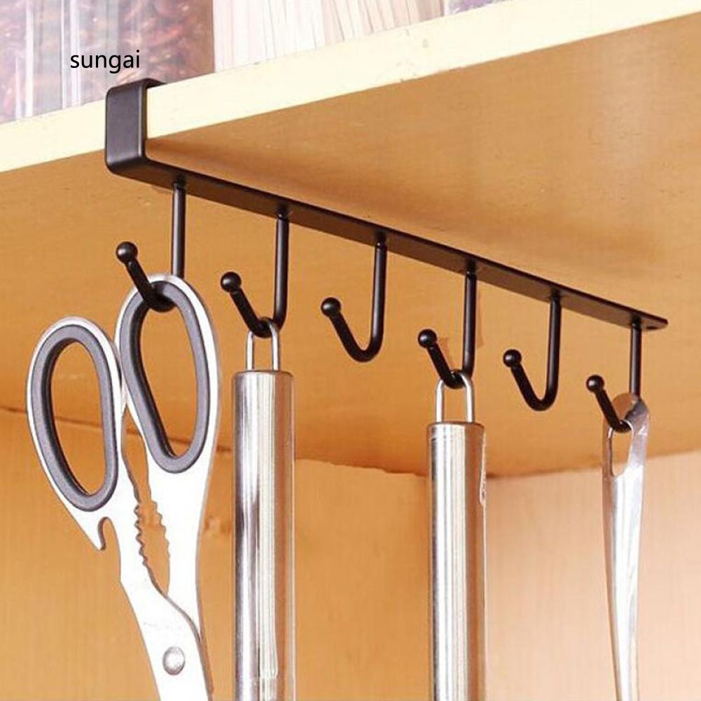 Giá treo đồ gồm 6 móc bằng sắt kích thước 26cm x 6.5cm tiện dụng