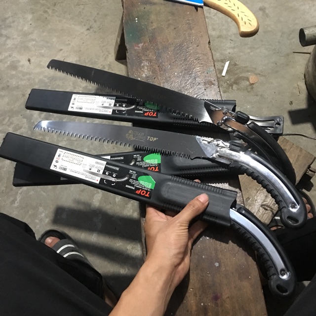 Cưa gỗ cầm tay