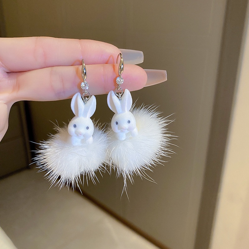 Bông Tai Lông Thỏ Đính Đá Zircon Dễ Thương