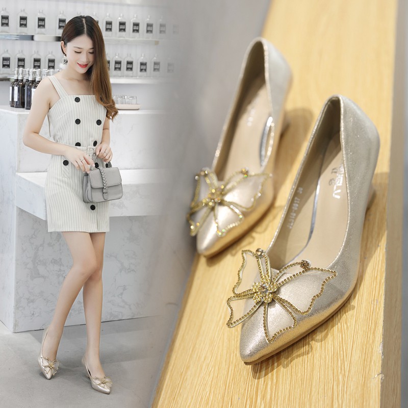 Giày đế xuồng nơ có 2 loại cao 5cm và 8cm 031019