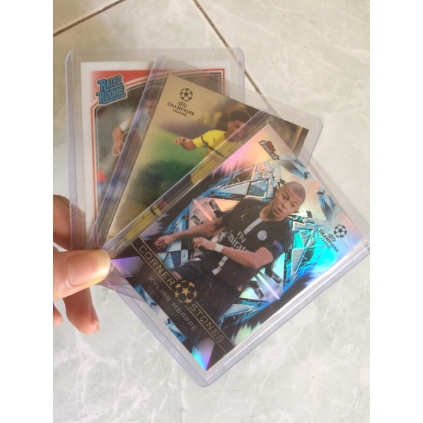 Top loader bảo vệ thẻ - chân đế trưng bày thẻ