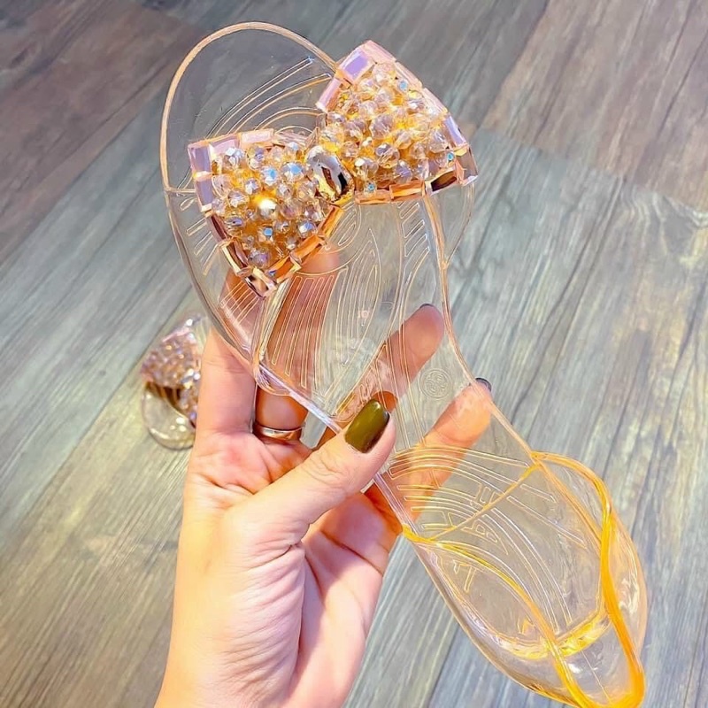 GIÀY BÚP BÊ NHỰA