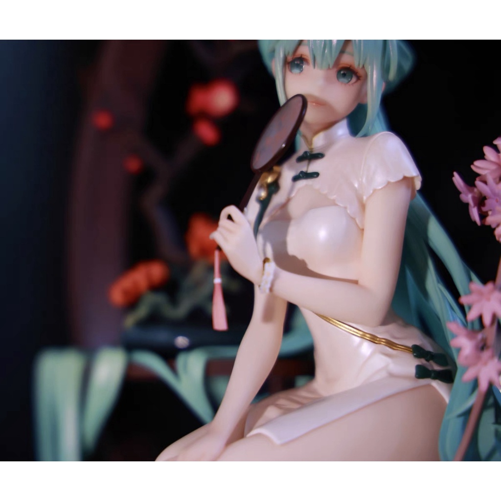 Mô Hình Hatsune Miku 1/7 Scale Pre-painted Figure Presented by Myethos