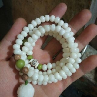 Bồ đề ngọc bích