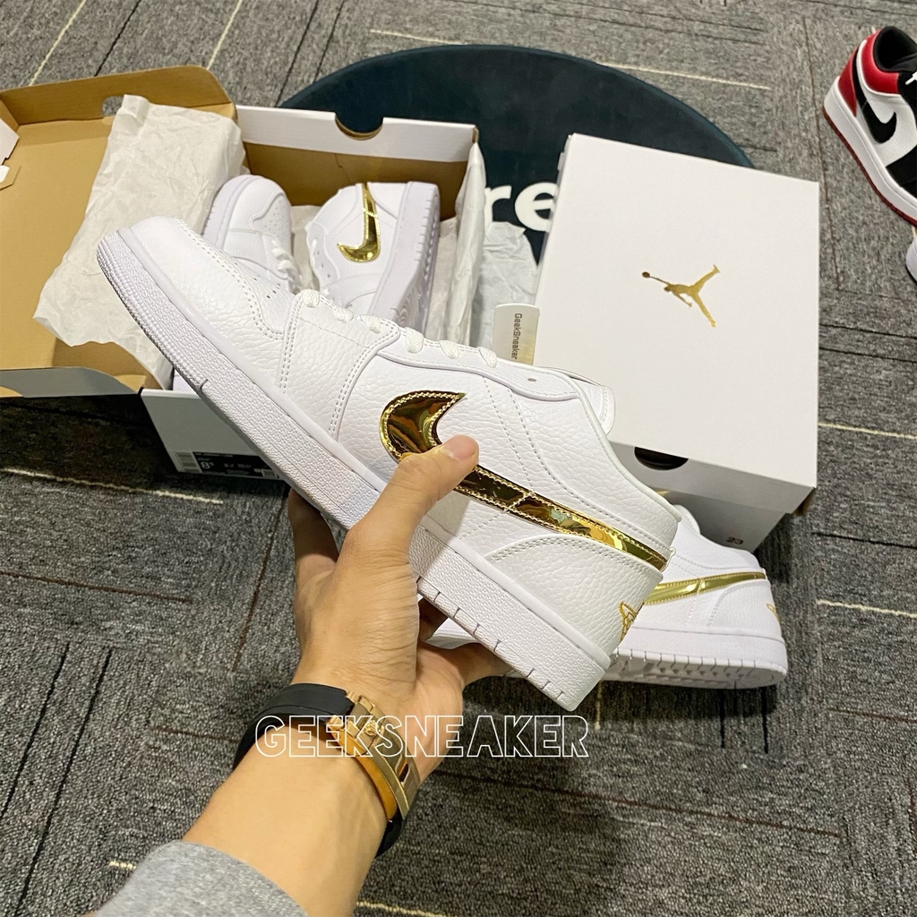 [GeekSneakerZone] Giày Jordan 1 Low Metallic Gold - Trắng / Vàng