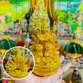 Tượng Hồ Ly 9 Đuôi Sên Tại Chùa Vàng