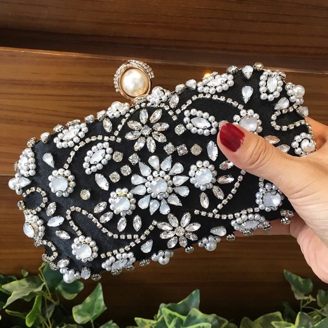 Clutch ví dự tiệc cầm tay