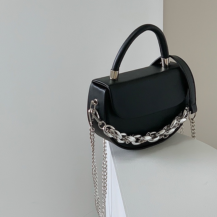 Túi Đeo Chéo Hình Vuông Cỡ Nhỏ Phối Dây Xích Thời Trang Xuân Hè 2023