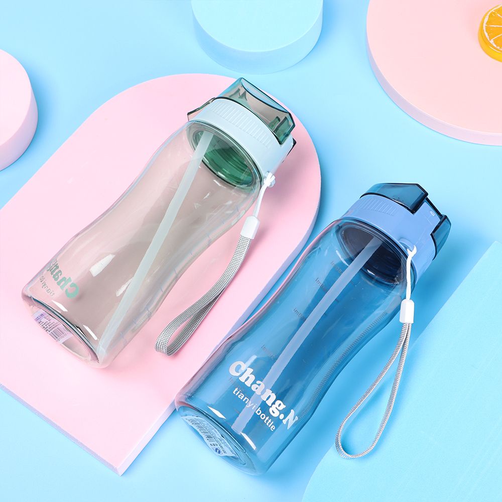 Bình Nước Thể Thao 580ml Kèm Ống Hút Nhựa Tiện Dụng Cho Hoạt Động Ngoài Trời