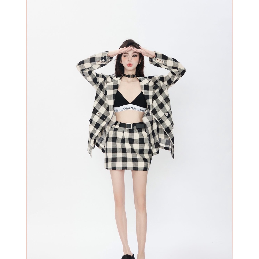 Bộ Áo Khoác + Chân Váy Ngắn Ôm Hông Họa Tiết Caro Trắng Đen Thời Trang Mùa Hè Cho Nữ