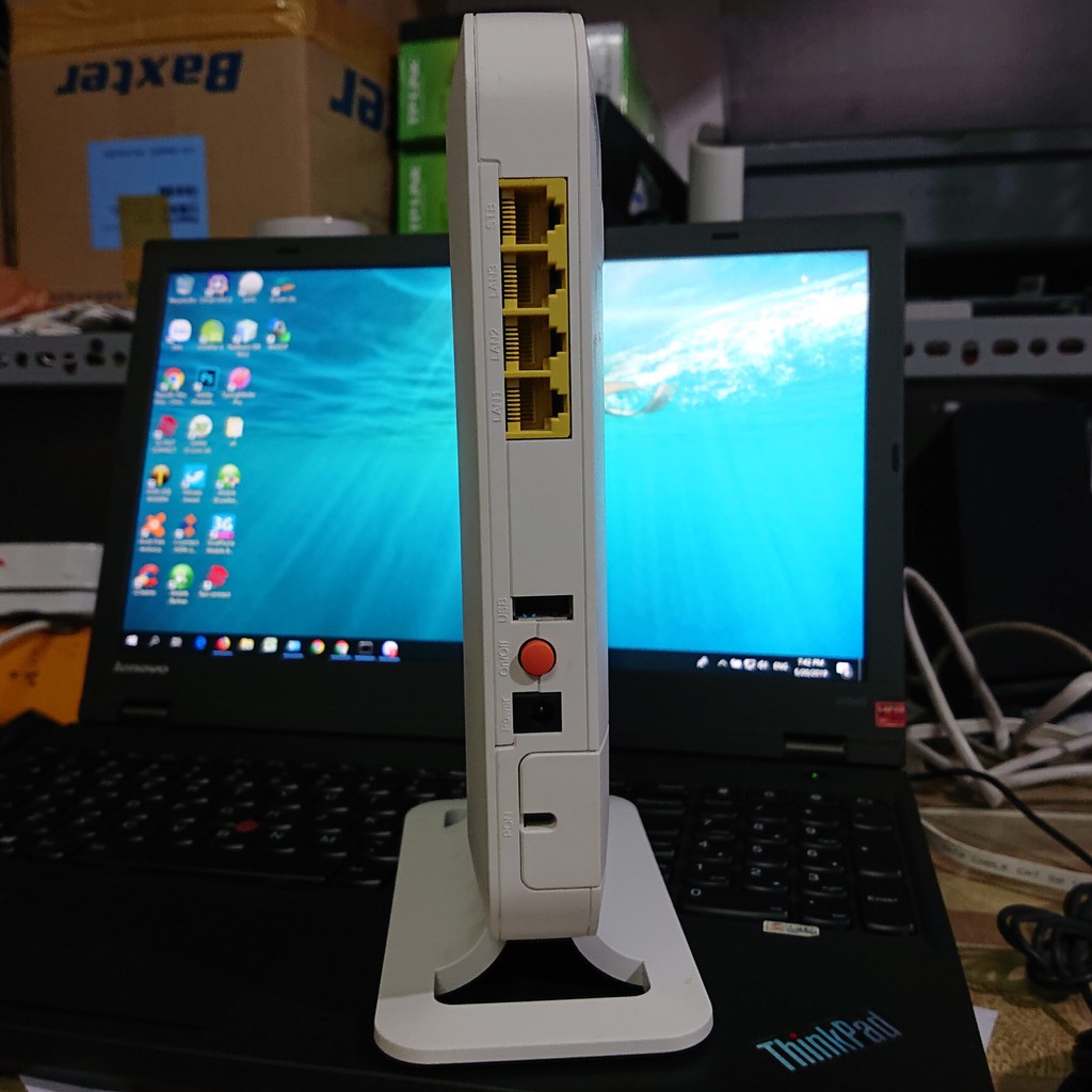 Modem cap quang FPT dual band model G-97RG6M  đẹp