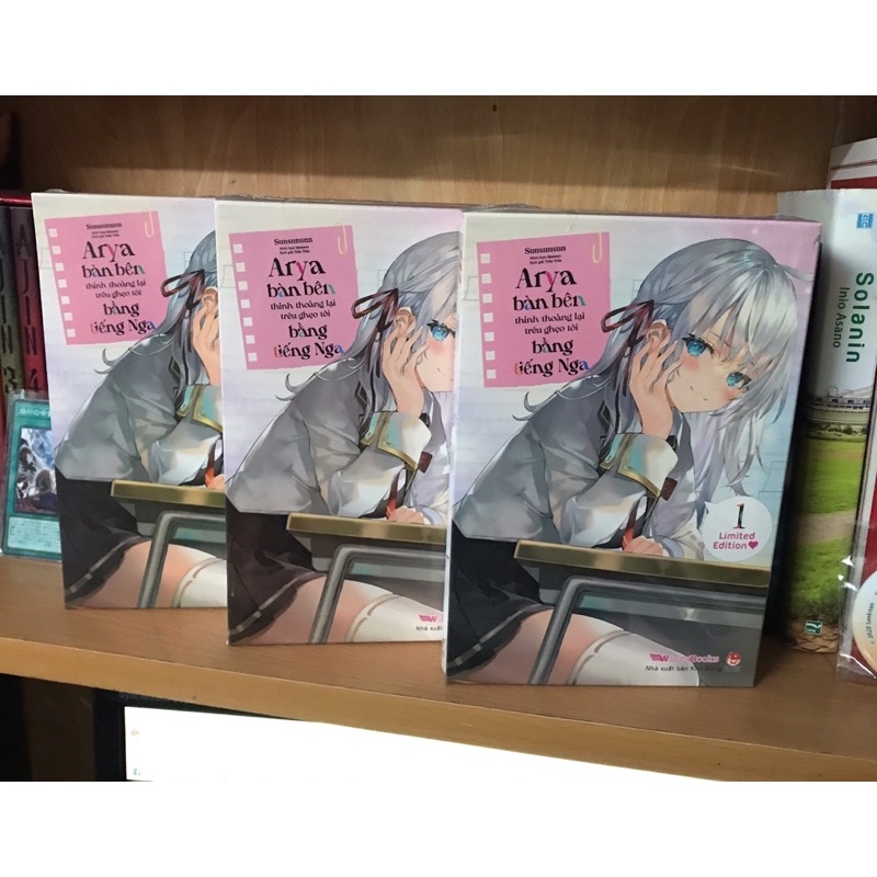 Boxset 1 - Arya bàn bên thỉnh thoảng lại trêu ghẹo tôi bằng tiếng Nga