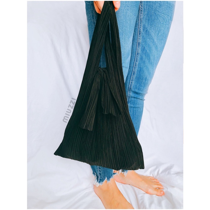 Túi Mua Sắm Màu Đen / Đen Bằng Vải Xếp Ly Thời Trang