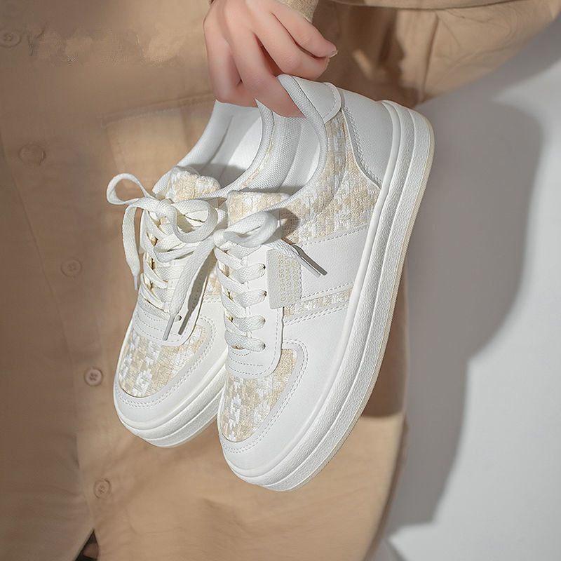 Giày thể thao mẫu mới màu be siêu xinh