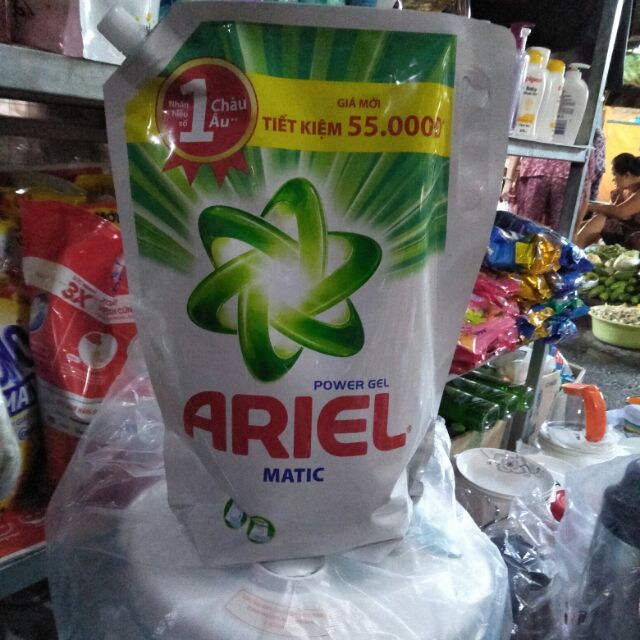 Nước giặt Ariel matic 2.3kg