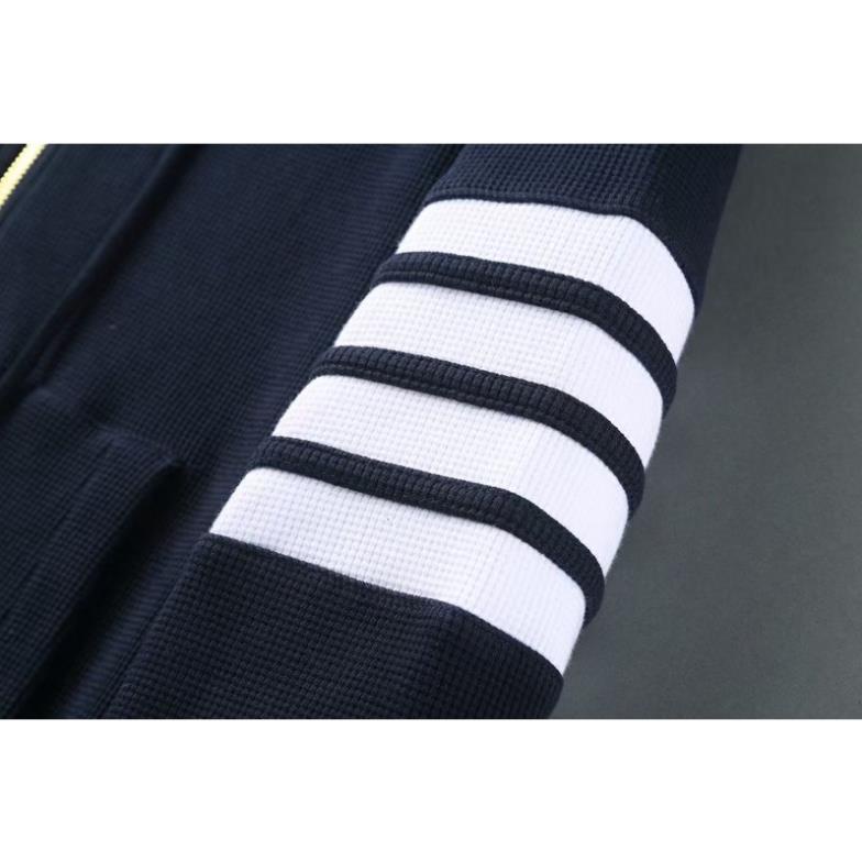 Áo khoác mũ trùm 4 vạch tay Thom Browne