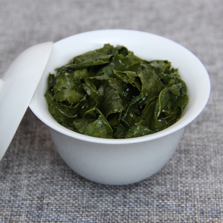 Hộp trà thiết quan âm 250g trà : Quà biếu tặng cao cấp