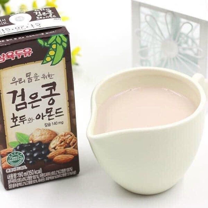 Sữa nước óc chó đậu đen hạnh nhân Hàn Quốc SAHMYOOK dinh dưỡng dễ uống hộp 140ML