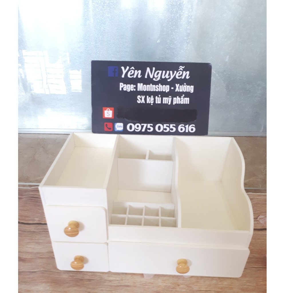 Kệ mỹ phẩm max 35cm màu trắng núm gỗ sáng