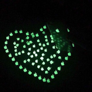 Miếng dán hình quả táo phát sáng dành cho iphone