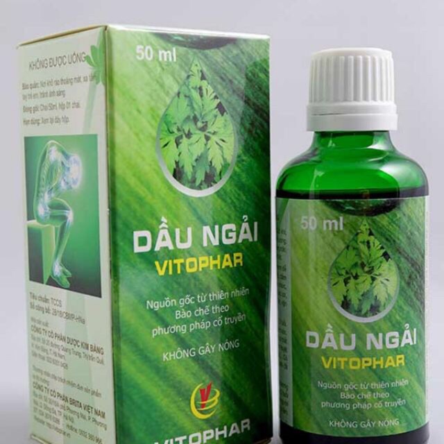 Tinh dầu ngải cứu VITOPHAR chai 50ml