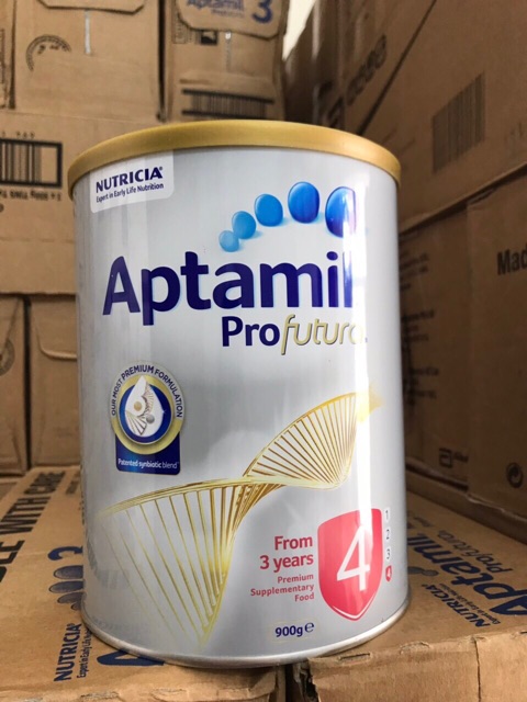 Sữa Aptamil 900g của Úc