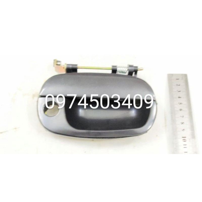 Tay mở cửa ngoài trước Huyndai Starex