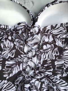 Bikini 1 mảnh cúp ngực