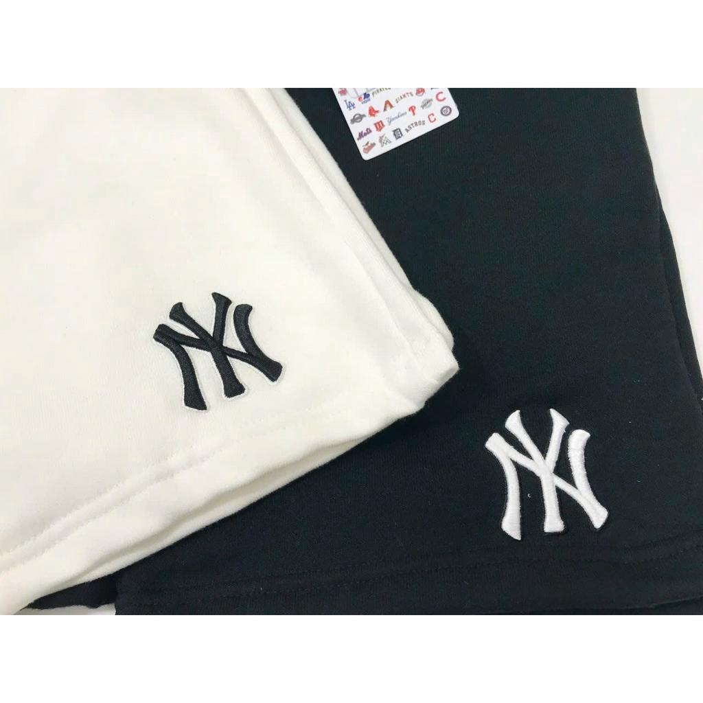 Quần Short Nam MLB Chất Liệu Thun Da Cá 2 Màu Đen Trắng Hàng Xuất Dư