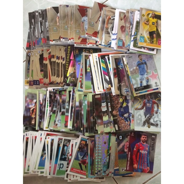 Thẻ cứng match attax nước ngoài các mùa