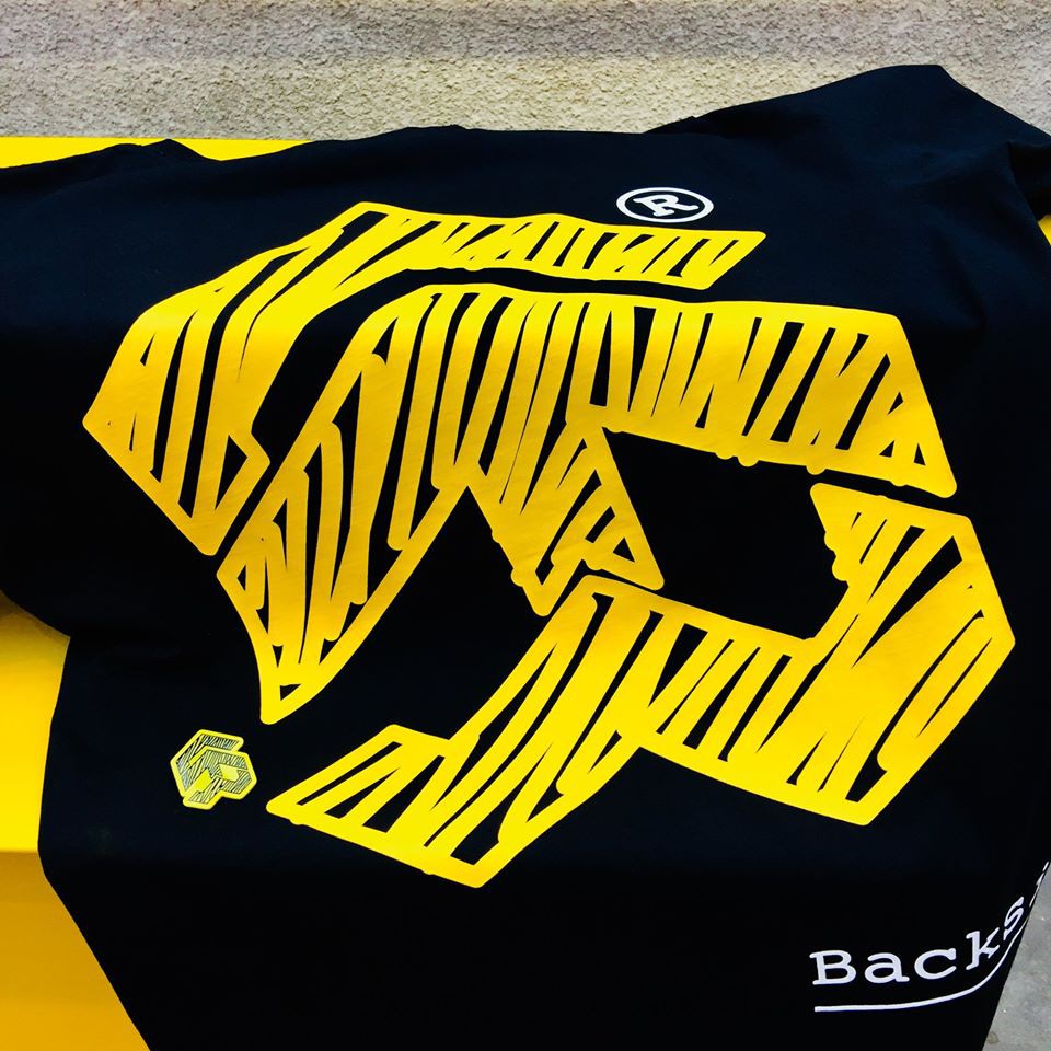 Áo thun 5theway unisex tay lỡ form rộng vải cotton cao cấp cổ tròn màu đen vàng | BeWay | BigBuy360 - bigbuy360.vn