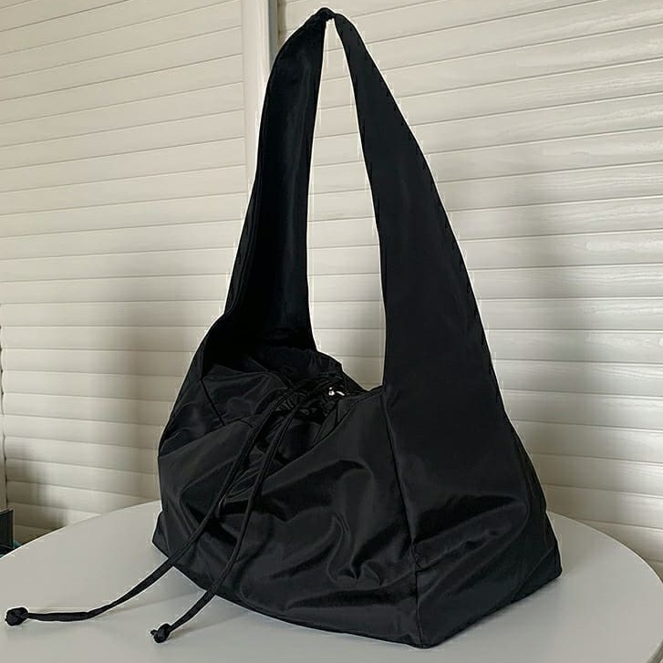 Túi đeo chéo tay nải dây rút vải dù chống nước | BigBuy360 - bigbuy360.vn