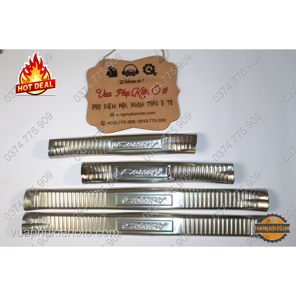 (TẶNG THÊM 2 cuộn băng keo 3M) Ốp bậc cửa Camry -Bộ 8 miếng inox trong ngoài