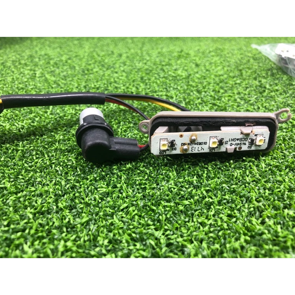 BỐNG XI NHAN LED - VESPA LX 3V