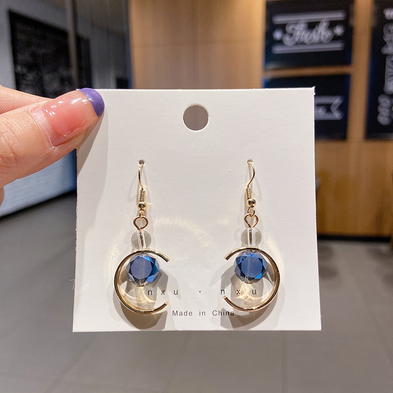 Bông tai nhiều kiểu dáng thời trang Hàn Quốc