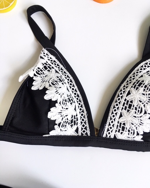 Bikini đồ bơi 2 mảnh phối ren hoa