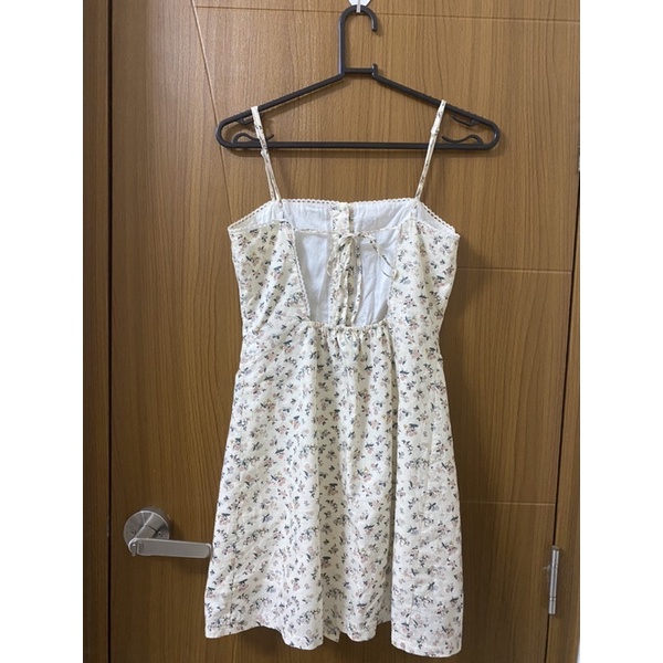 Đầm dây hoa Kido