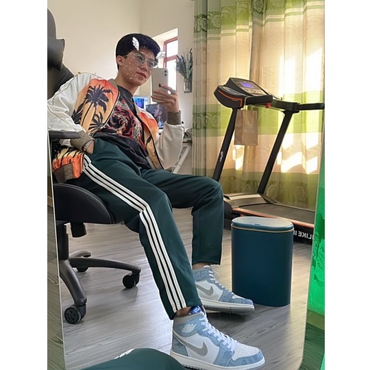 Giày thể thao nam nữ cổ cao Jordan 1 Retro OG Hyper Royal, Giày Jordan 1 Hyper Royal Xanh Loang Full Box Bill | BigBuy360 - bigbuy360.vn