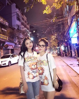 Áo phông gấu Moschino