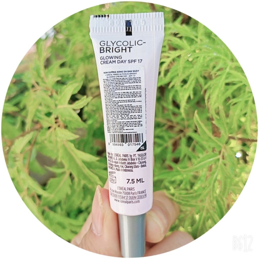 Kem Dưỡng Sáng Da Ngày Đêm Loreal Paris Glycolic-Bright Glowing Cream Day SPF 17 - 7.5ml