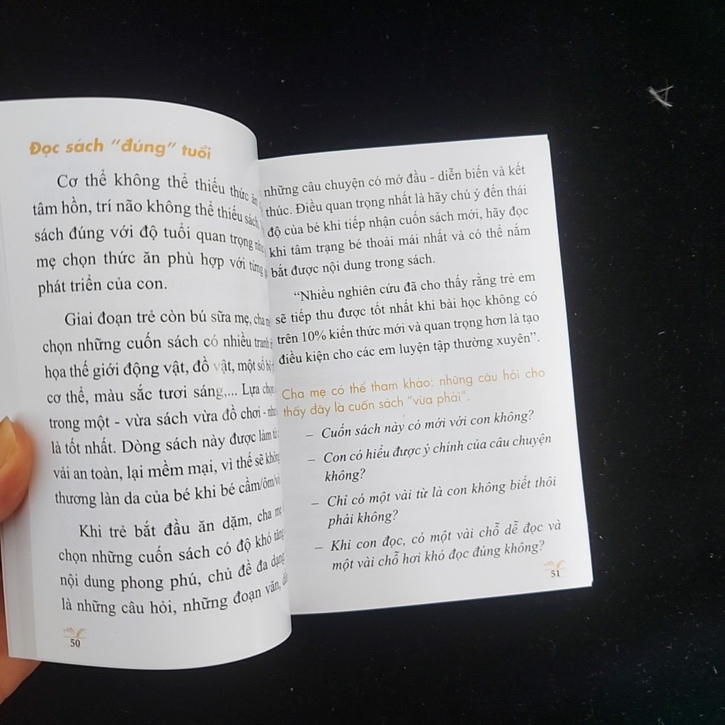 Sách - Những từ ngữ làm cho trẻ hạnh phúc và Kỹ năng đọc sách cực chất cho trẻ (Combo 2q)